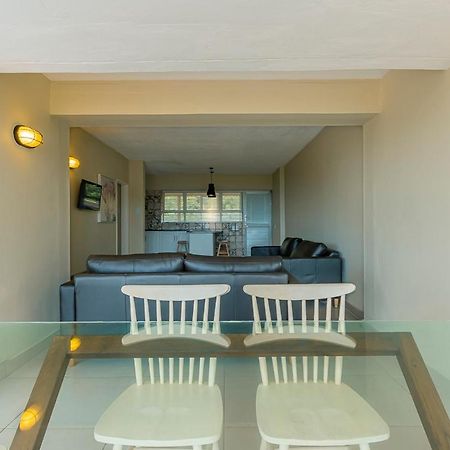 17 Stella Maris Seaside @ Van'S Amanzimtoti Buitenkant foto