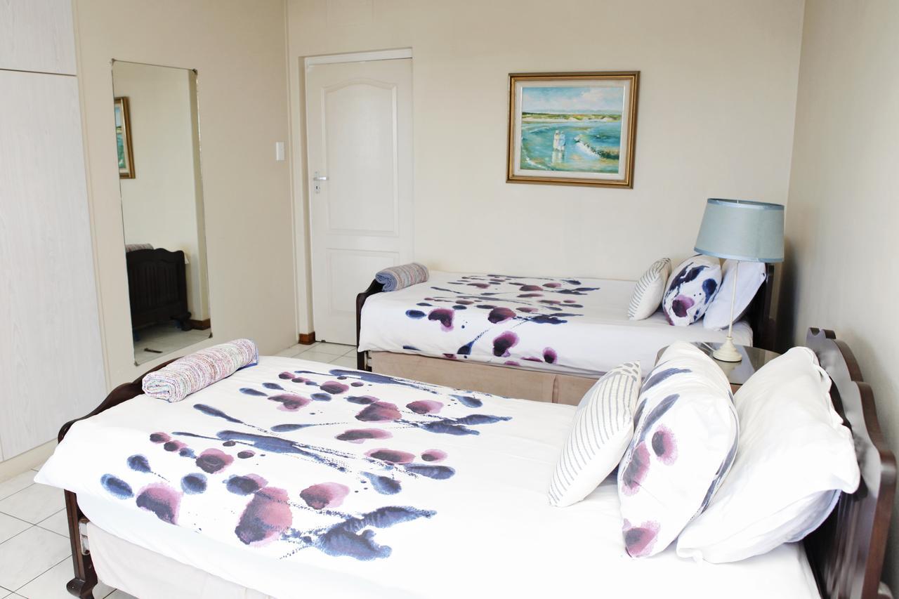 17 Stella Maris Seaside @ Van'S Amanzimtoti Buitenkant foto