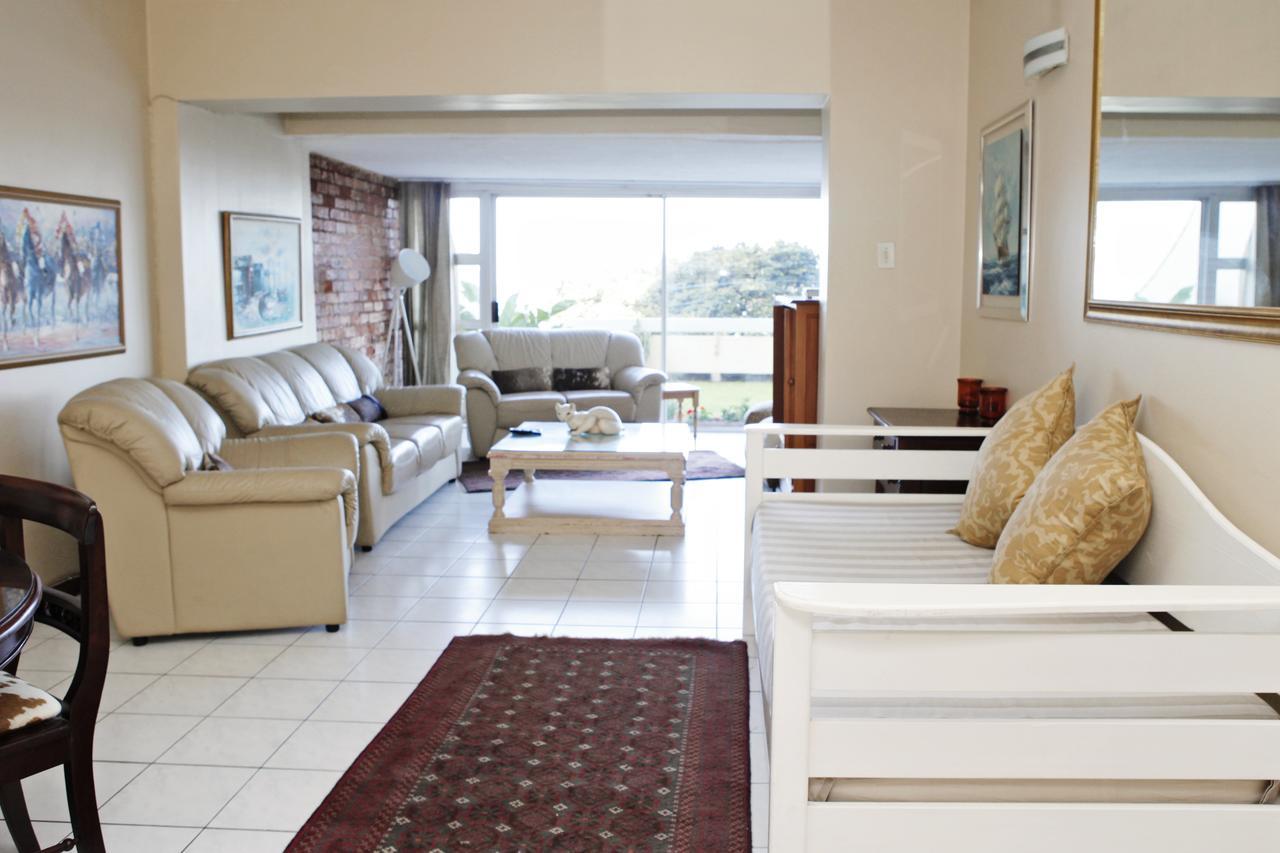 17 Stella Maris Seaside @ Van'S Amanzimtoti Buitenkant foto